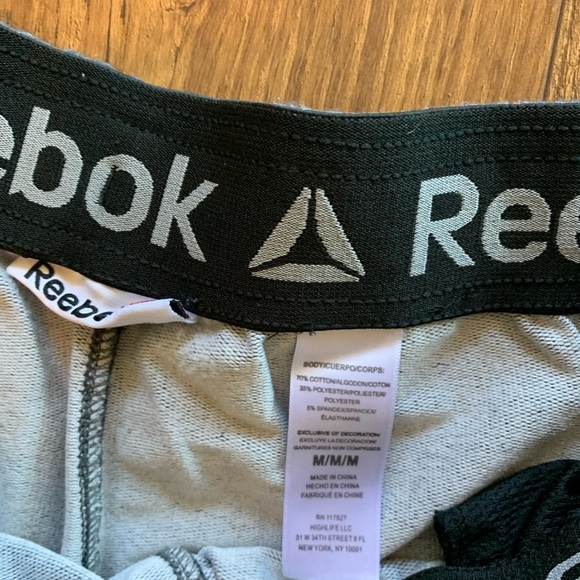 Reebok gym pants size medium - Picture 2 of 2